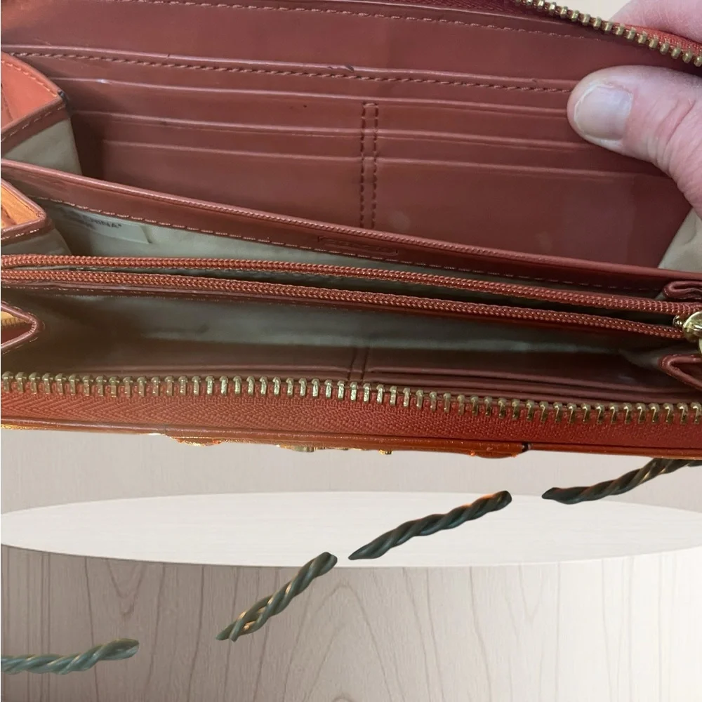 Coach orange Leather Zip Wallet - Picture 2 of 9